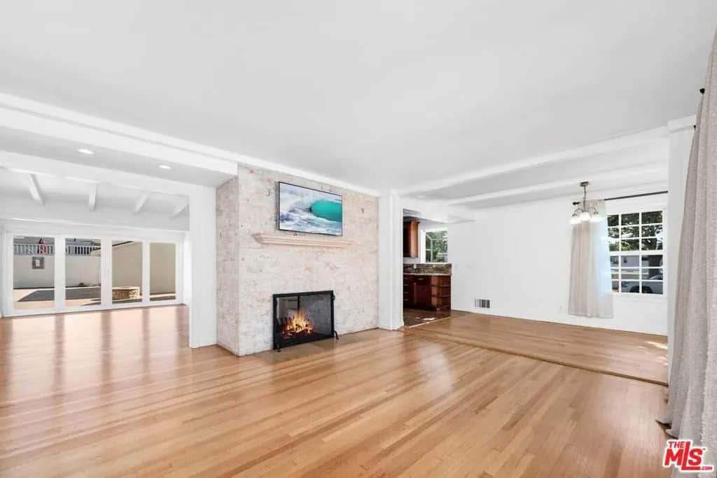 6322 W 78TH Place, Los Angeles, CA — listing photo 1