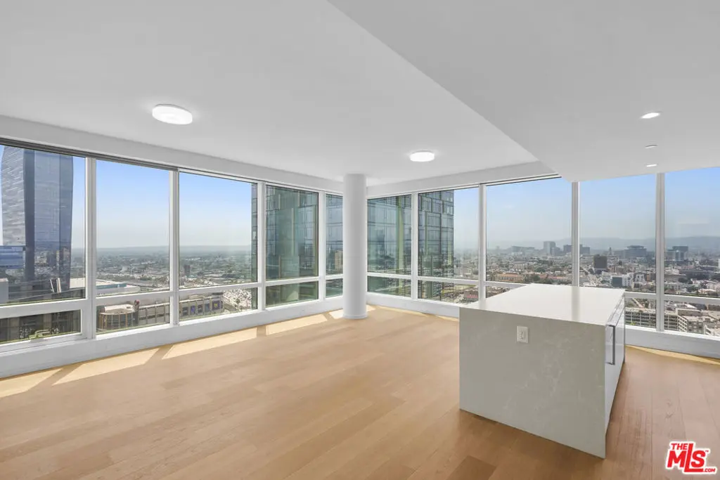 877 Francisco Street 2811, Los Angeles, CA — listing photo 1