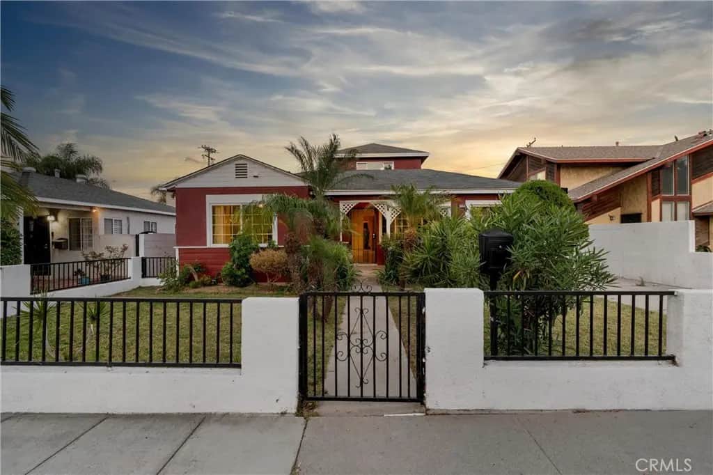 1866 San Francisco, Long Beach, CA — listing photo 1