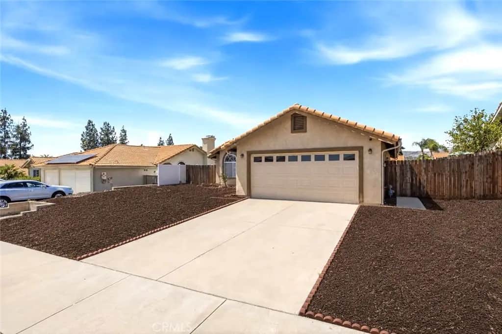 26046 Bay, Moreno Valley, CA — listing photo 1