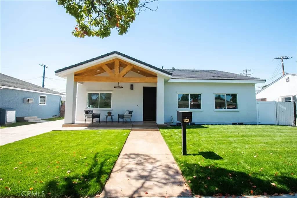 1933 Fanwood, Long Beach, CA — listing photo 1