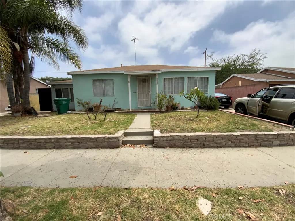 6350 Myrtle Avenue, Long Beach, CA — listing photo 1