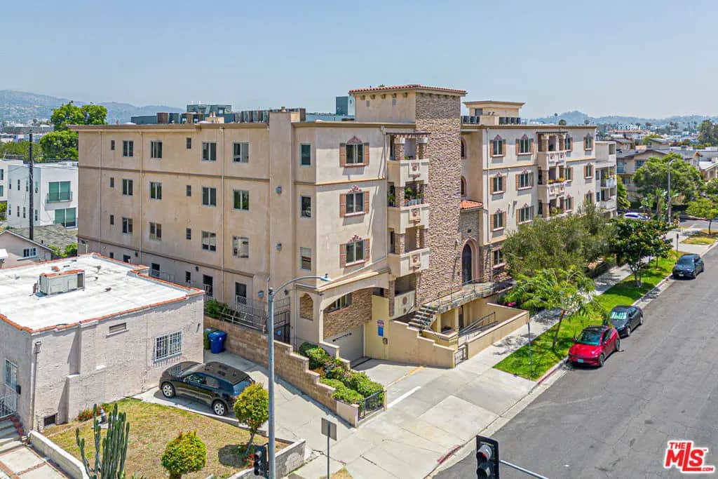 5057 Maplewood Avenue PH4, Los Angeles, CA — listing photo 1