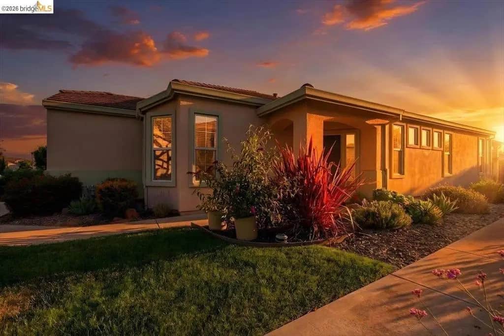 282 Cedar Ridge, Rio Vista, CA — listing photo 1