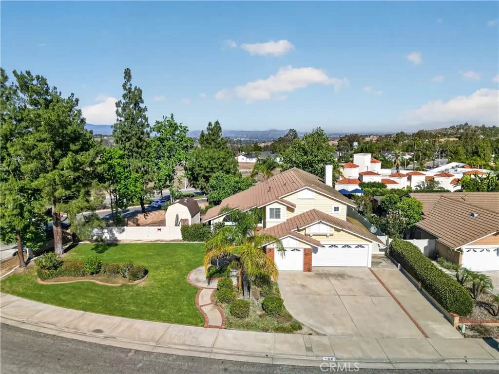 6727 Hawkley Drive, Riverside, CA — listing photo 1
