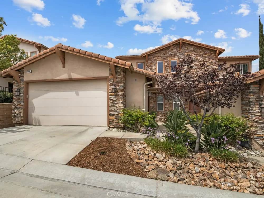 568 Via Pueblo, Riverside, CA — listing photo 1