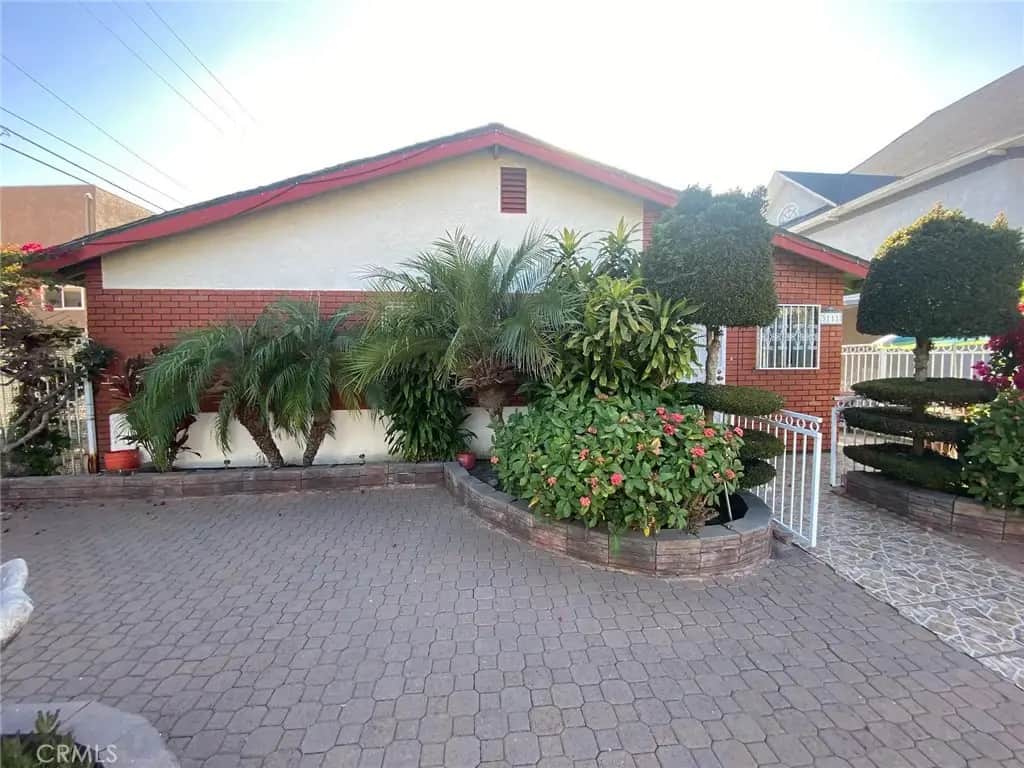 3111 Halldale Ave., Los Angeles, CA — listing photo 1