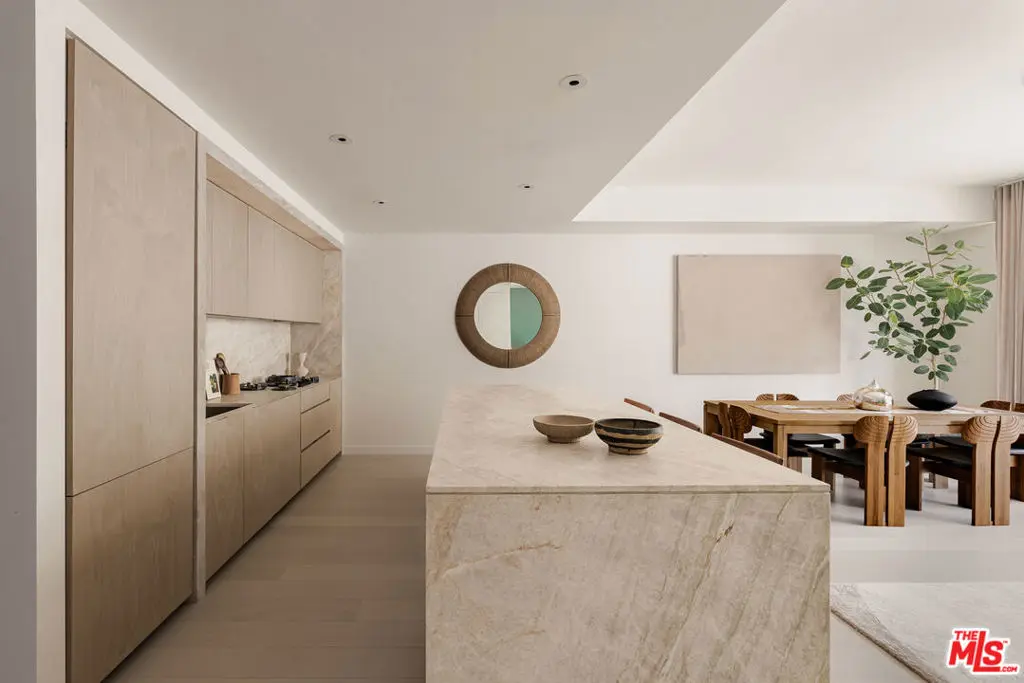 9200 Wilshire Boulevard 504E, Beverly Hills, CA — listing photo 1