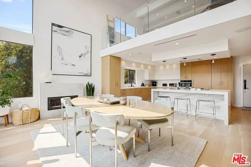 302 Ashland Avenue 301, Santa Monica, CA — listing photo 1