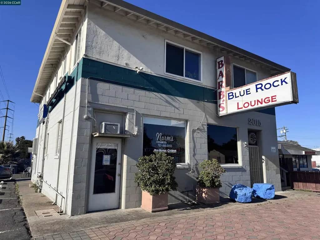 2015 Springs Rd, Vallejo, CA — listing photo 1