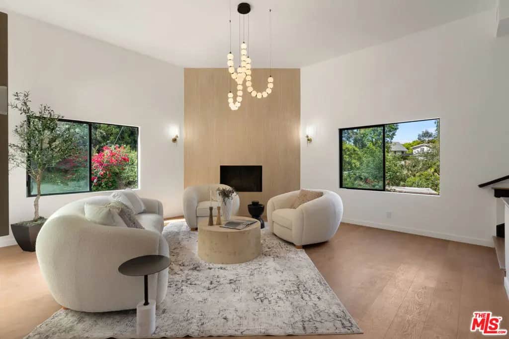 8506 Oak Court, Los Angeles, CA — listing photo 1
