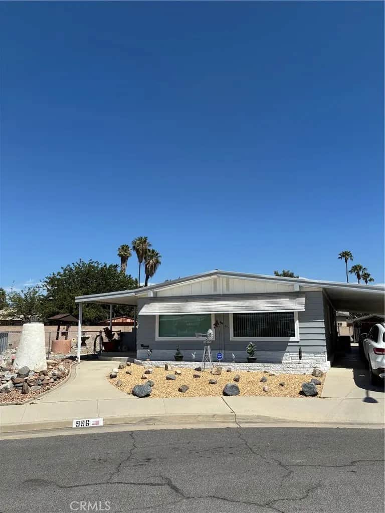 996 San Francisco, Hemet, CA — listing photo 1