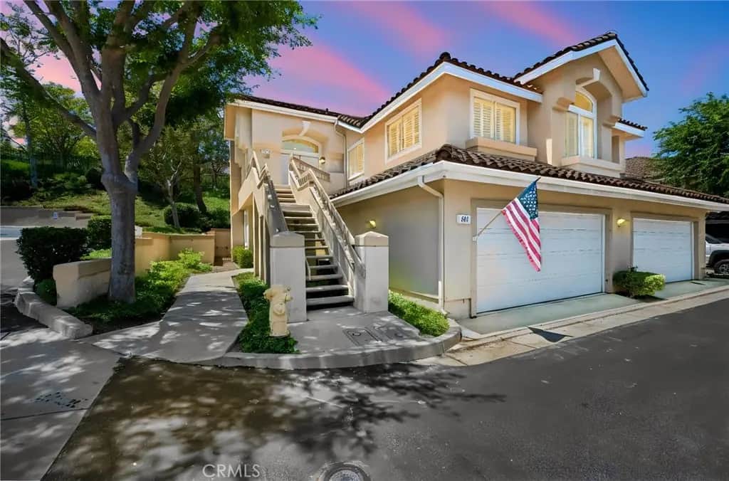 497 Bannister Way B, Simi Valley, CA — listing photo 1