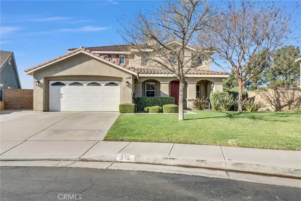 519 Cedarbrook Lane, Corona, CA — listing photo 1
