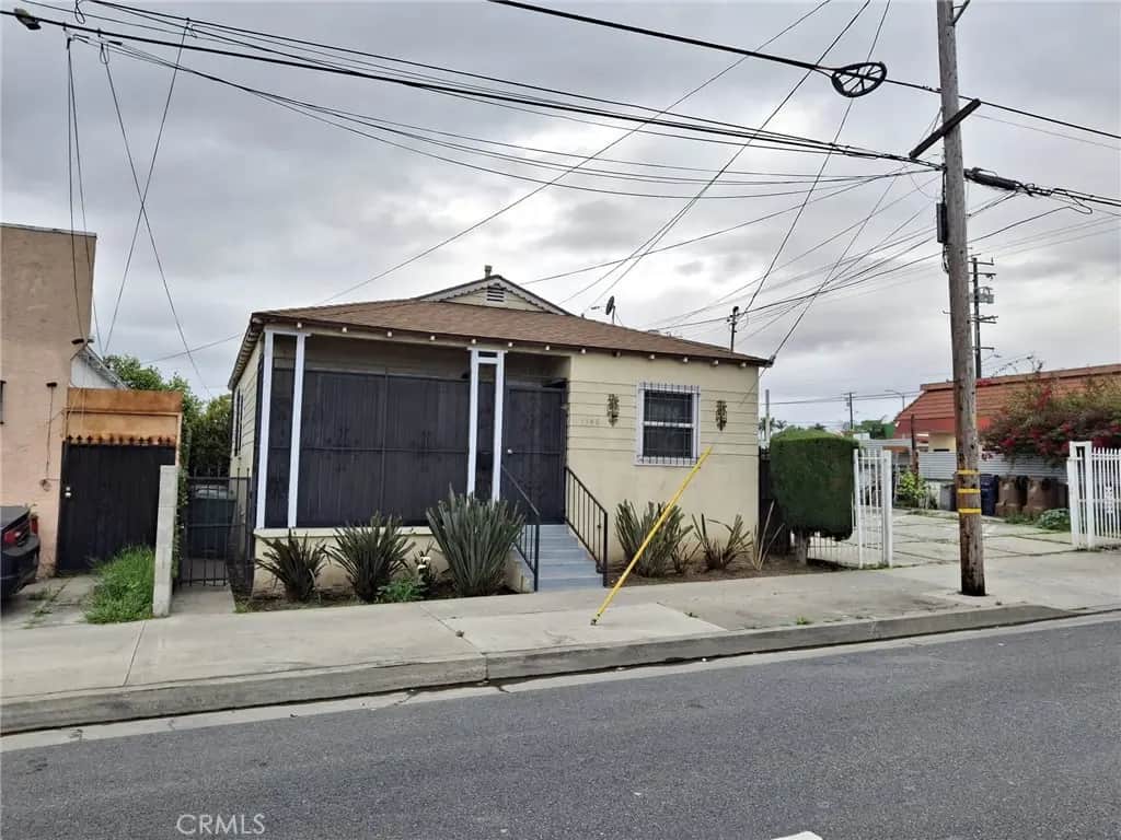1346 W Century, Los Angeles, CA — listing photo 1