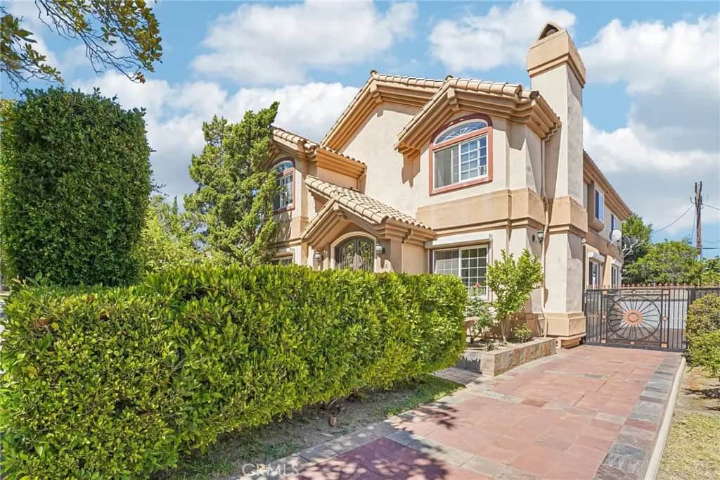 1948 N Catalina Street, Los Angeles, CA — listing photo 1