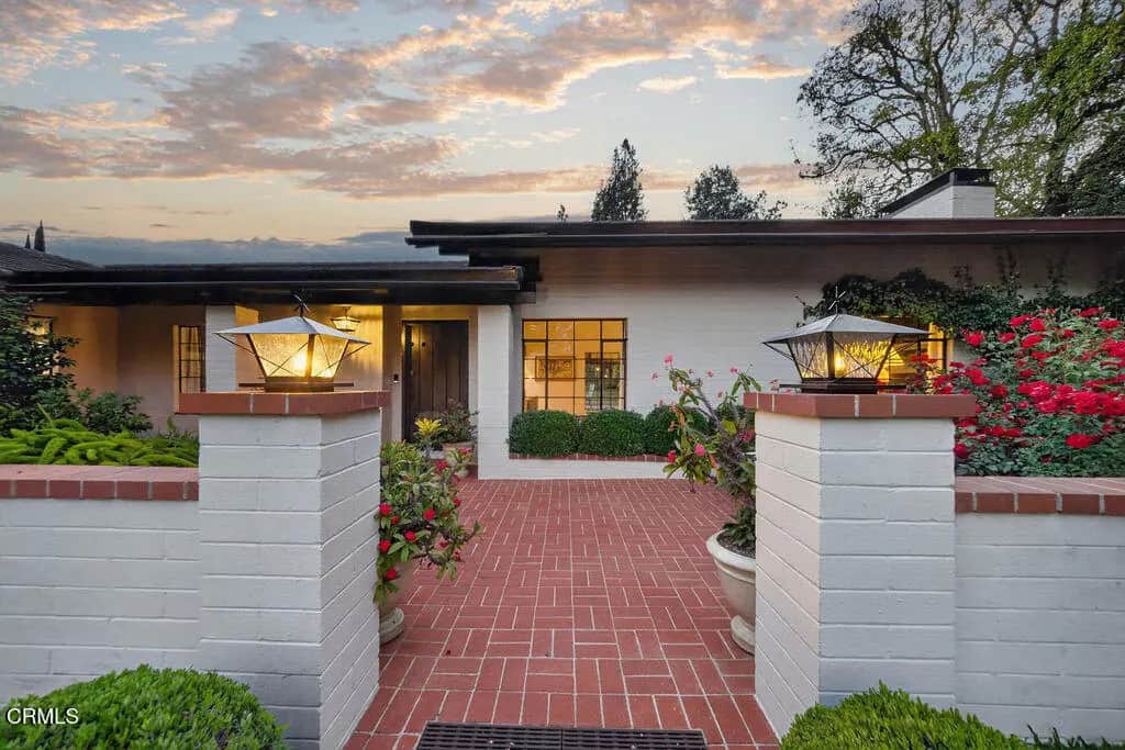 1115 S Oak Knoll Avenue, Pasadena, CA — listing photo 1
