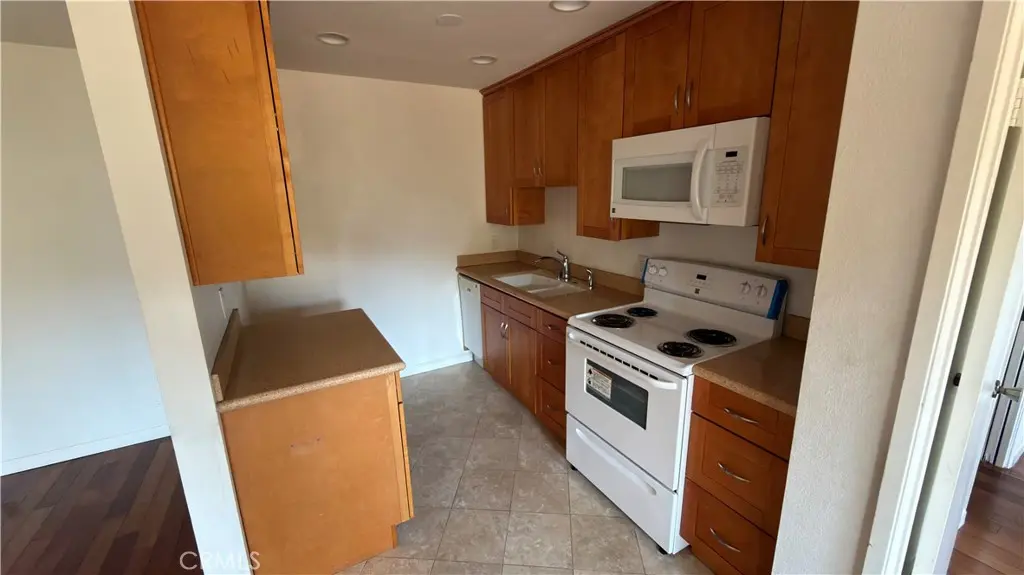 5840 Benner 102, Los Angeles, CA — listing photo 1