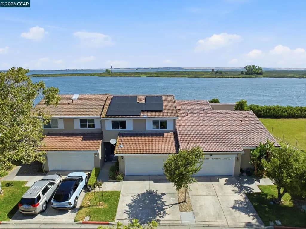 46 Edgewater Pl, Pittsburg, CA — listing photo 1