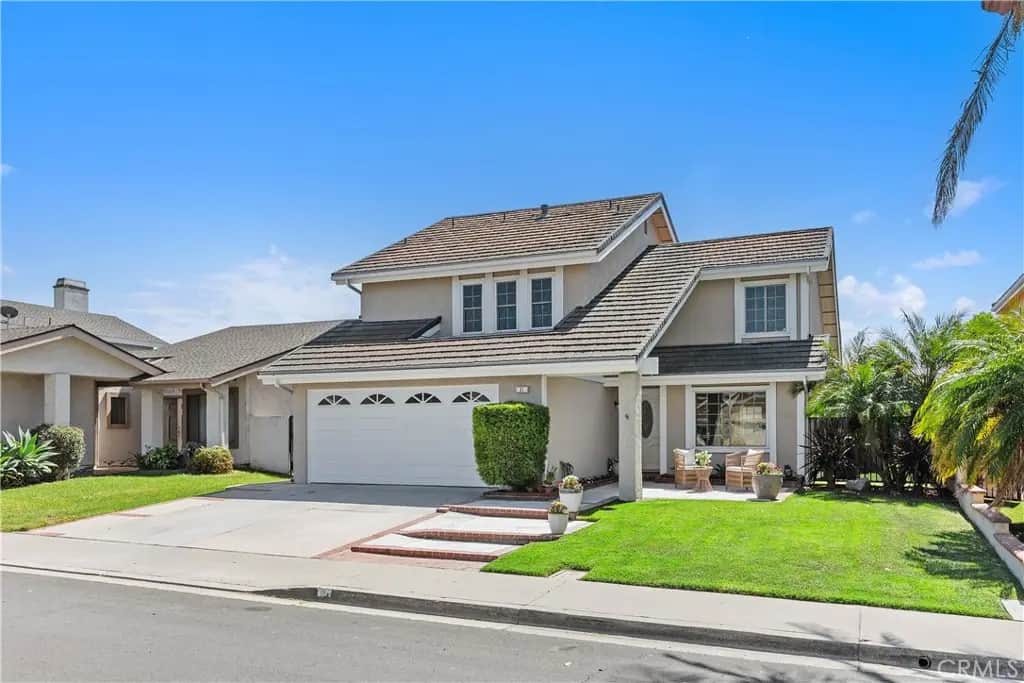 31 Columbus, Irvine, CA — listing photo 1