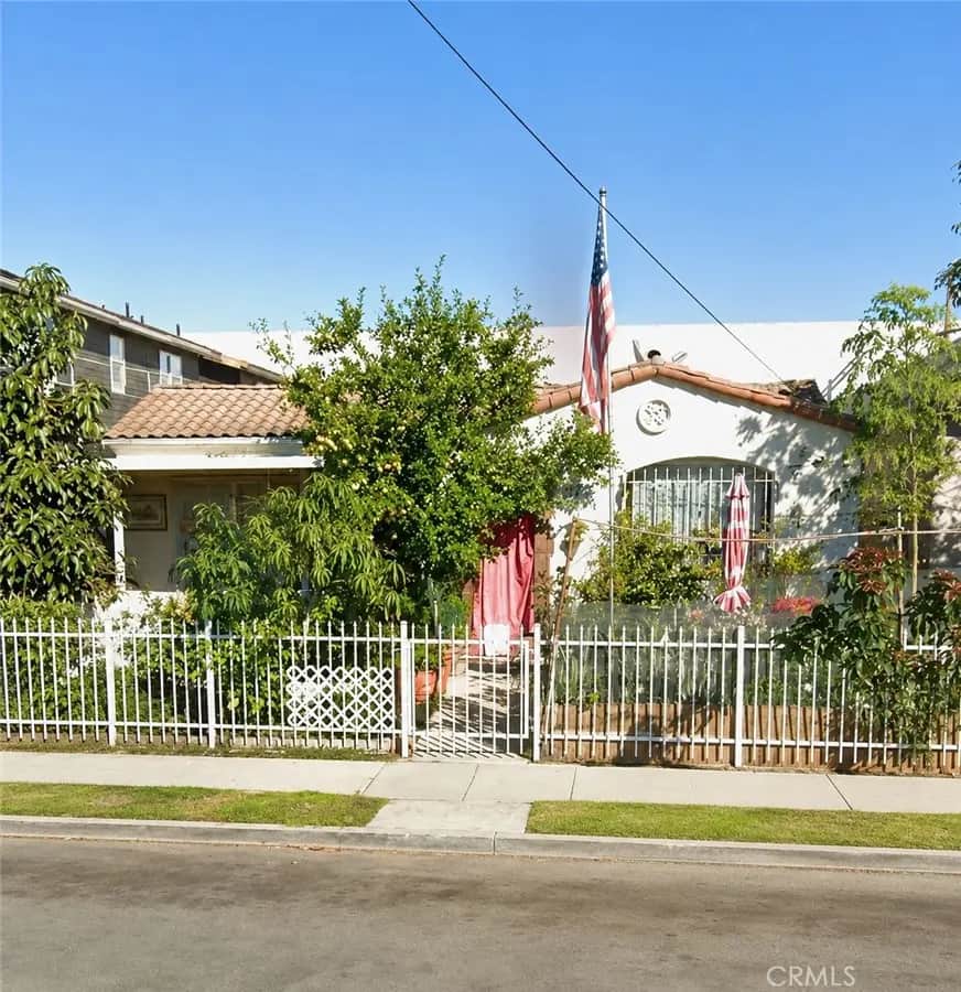 925 E 32nd Street, Los Angeles, CA — listing photo 1