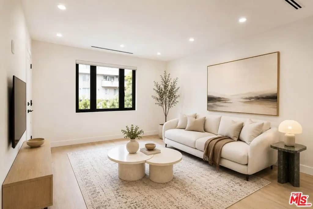 912 N Harper Avenue 2, Los Angeles, CA — listing photo 1