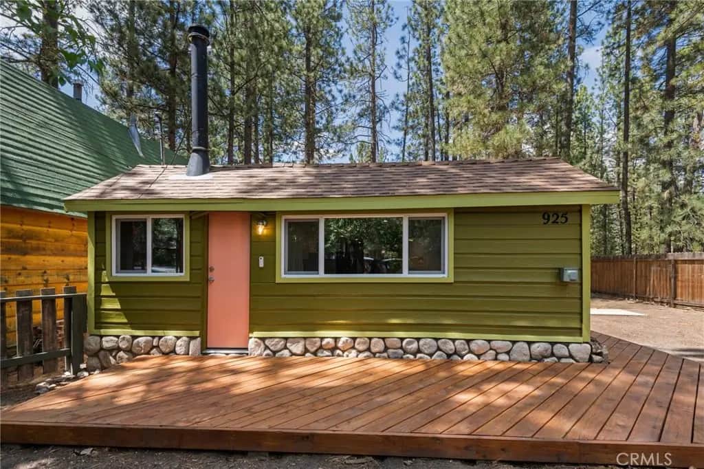 925 W Rainbow Boulevard, Big Bear City, CA — listing photo 1