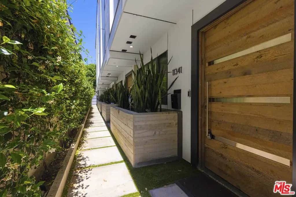 11341 Pearl Street, Los Angeles, CA — listing photo 1