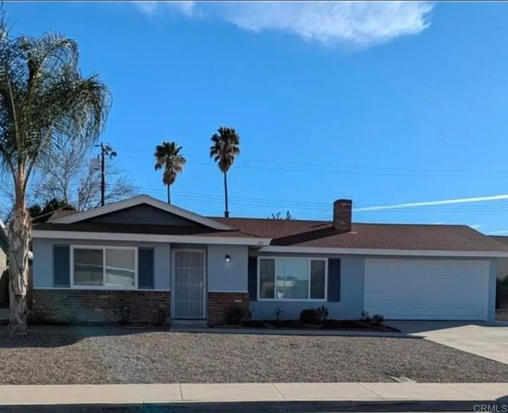 331 Ruby Avenue, Hemet, CA — listing photo 1