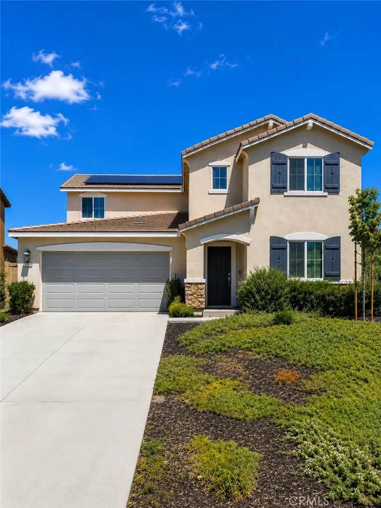 32190 Rambling Court, Winchester, CA — listing photo 1