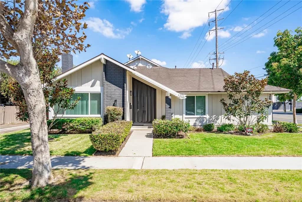 2601 W Juniper, Santa Ana, CA — listing photo 1