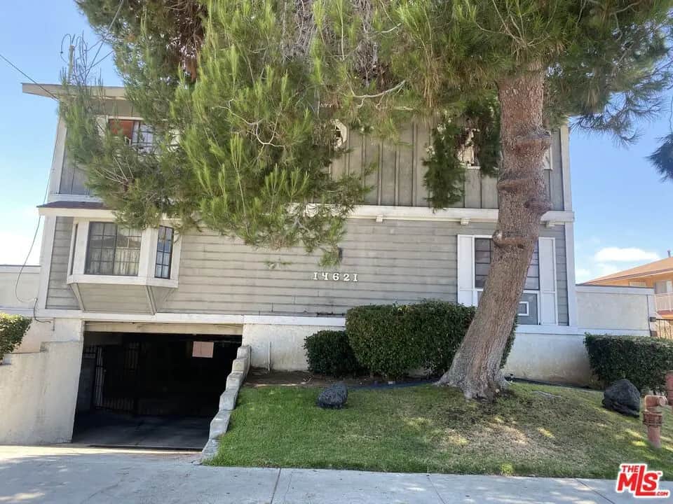 14621 S Berendo Avenue 7, Gardena, CA — listing photo 1