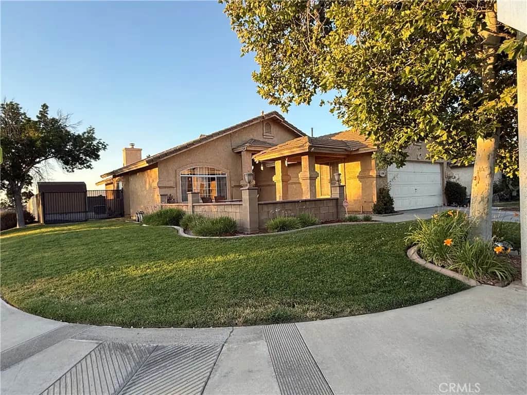 1705 Lightcap Street, Lancaster, CA — listing photo 1