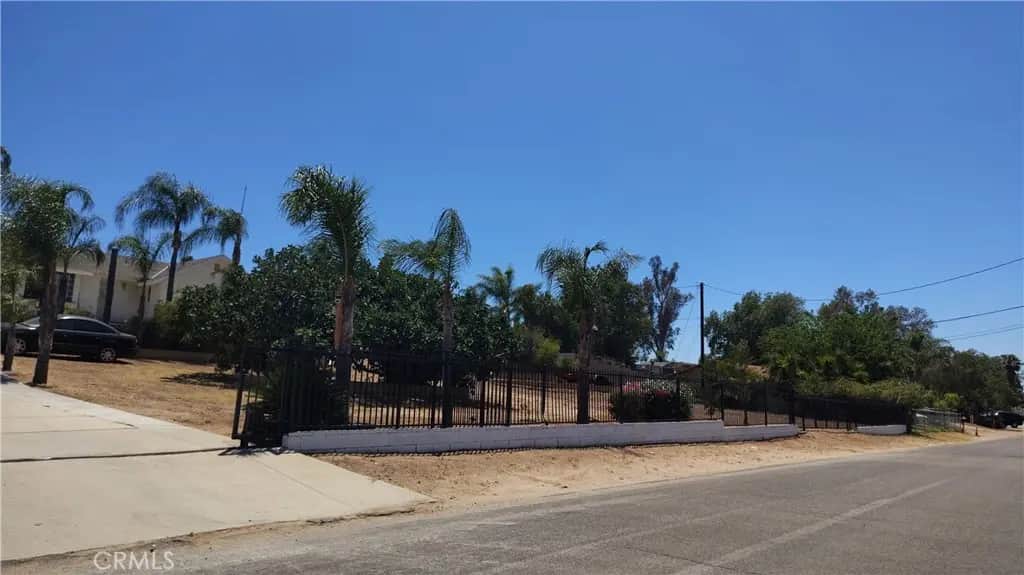 9550 52nd, Jurupa Valley, CA — listing photo 1