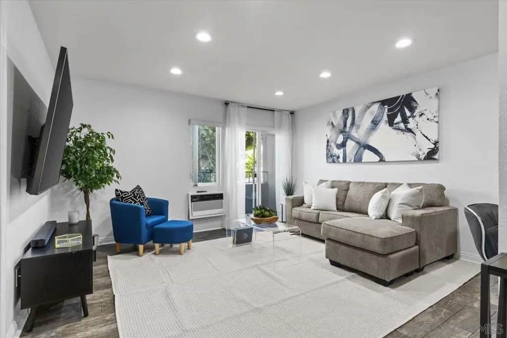 4860 Rolando Ct Unit 2, San Diego, CA — listing photo 1