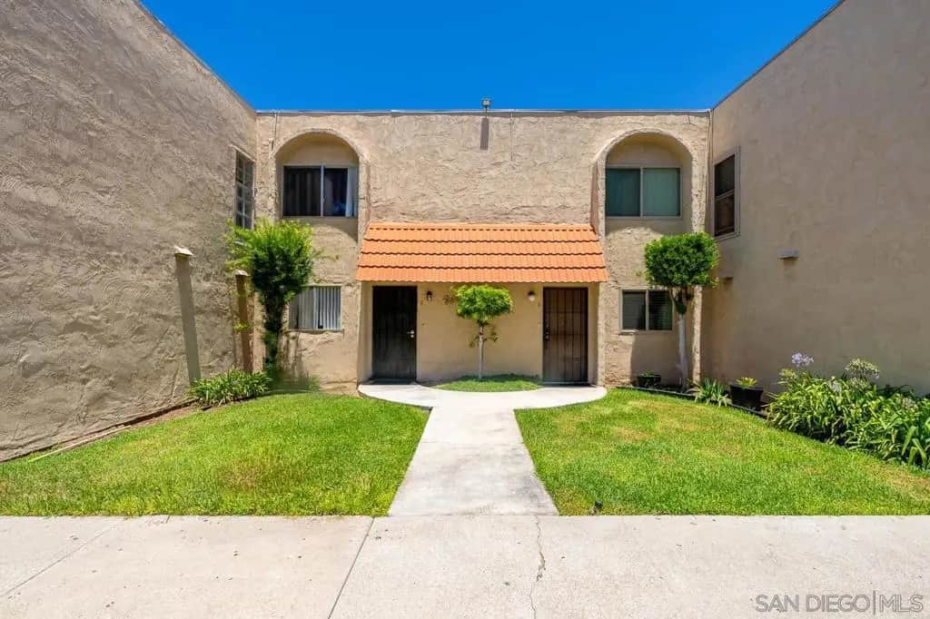 6787 Alvarado Rd 5, San Diego, CA — listing photo 1