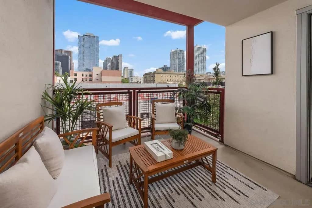 875 G 303, San Diego, CA — listing photo 1