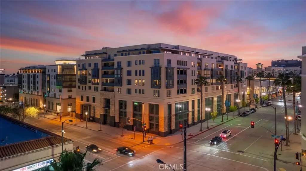 39 S Los Robles Avenue 6010, Pasadena, CA — listing photo 1