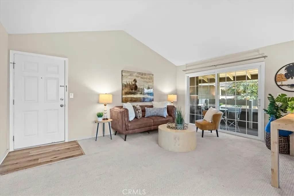 208 Springview, Irvine, CA — listing photo 1