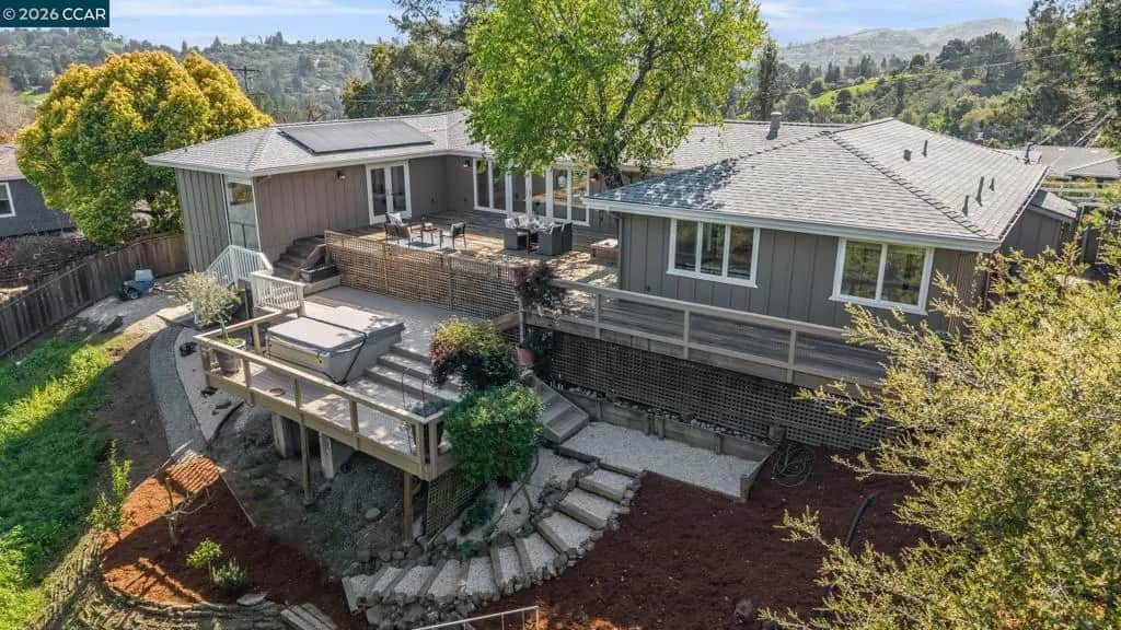 102 Hillcrest Dr, Orinda, CA — listing photo 1