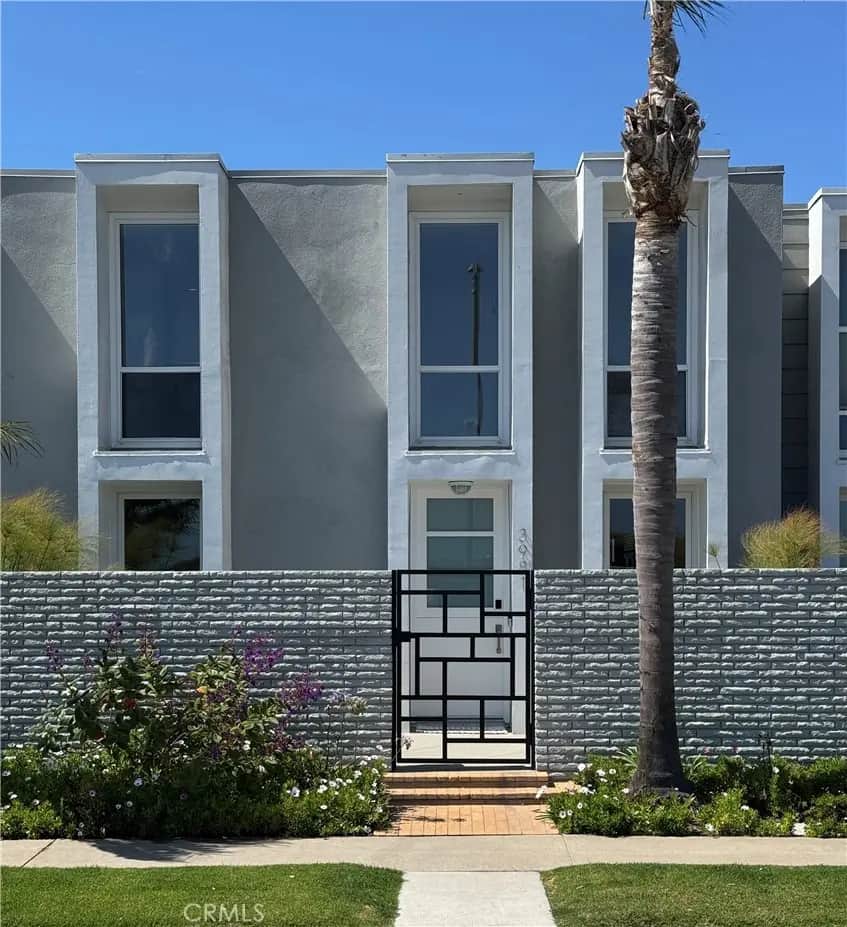 3981 Warner Avenue, Huntington Beach, CA — listing photo 1
