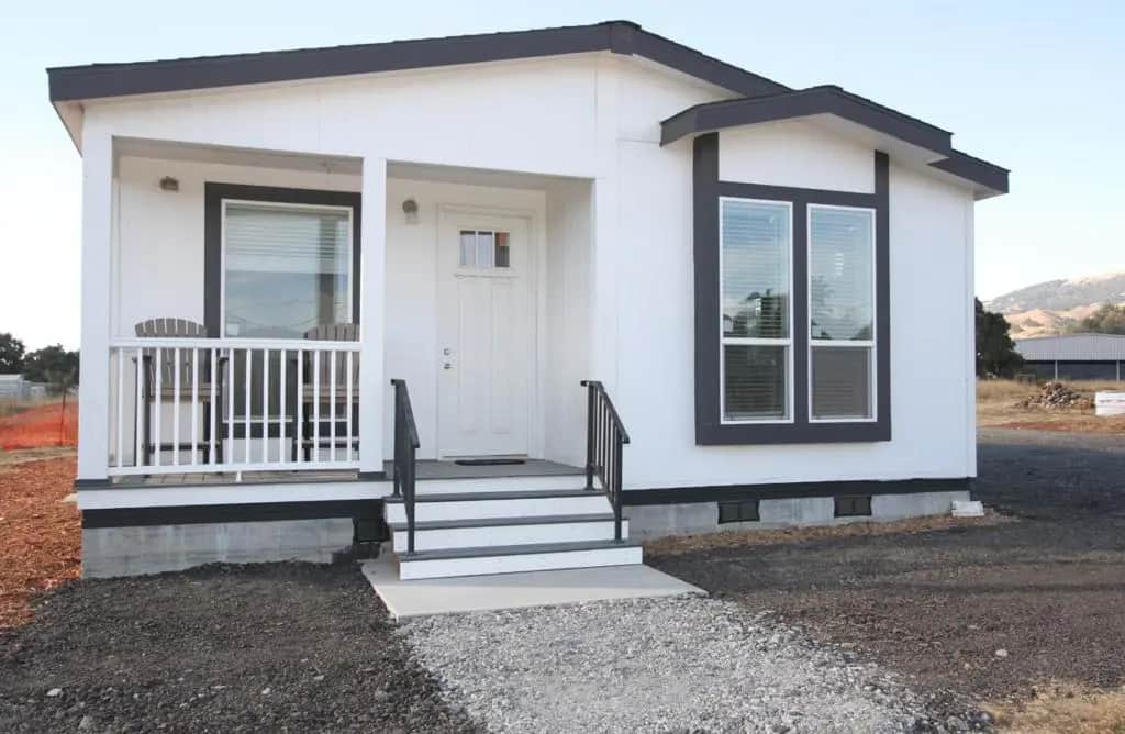 2055 Rucker Avenue, Gilroy, CA — listing photo 1