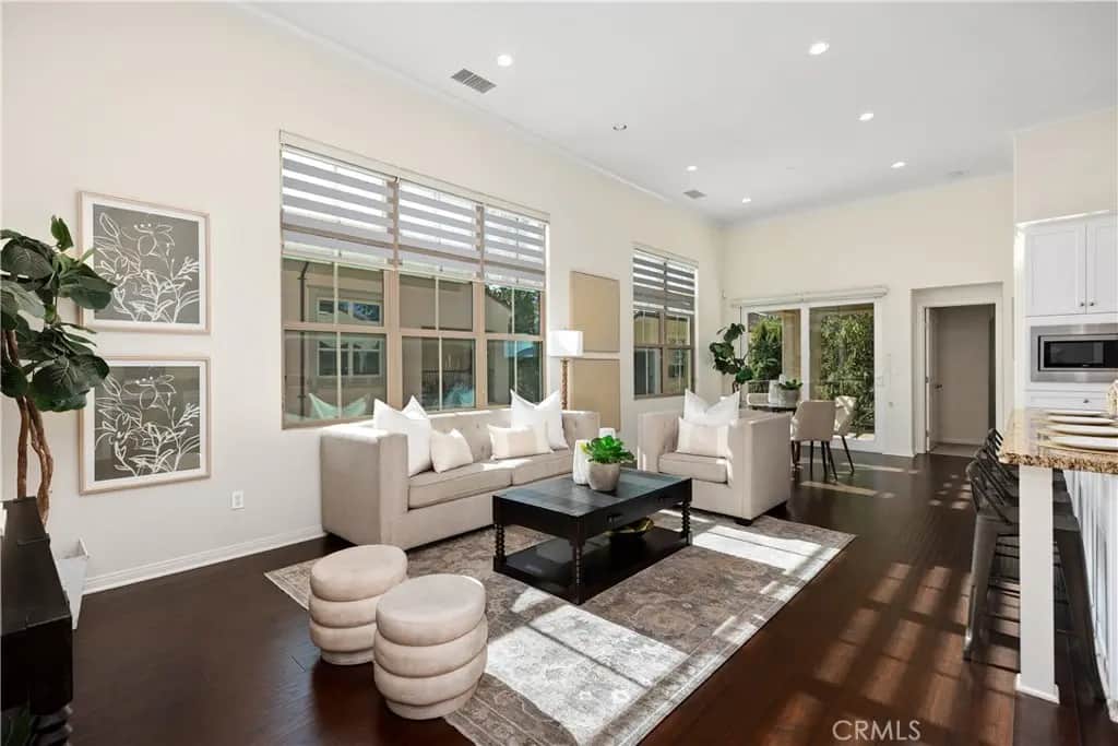 86 Mayfair, Irvine, CA — listing photo 1
