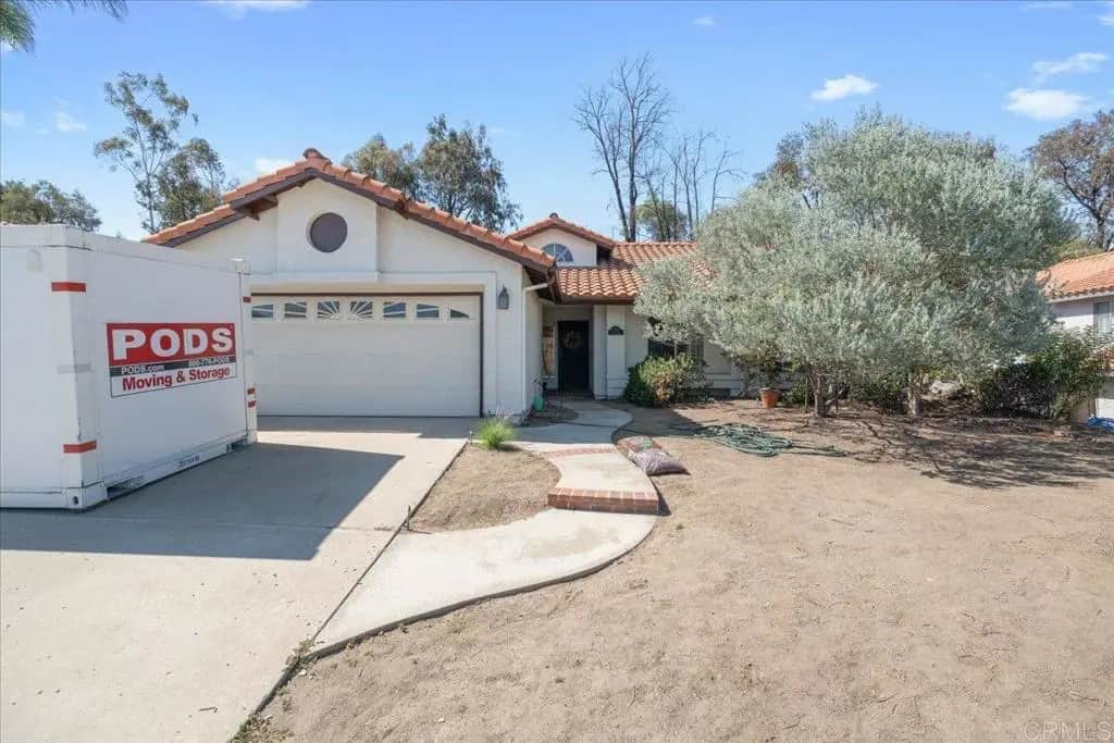 11782 Calle Albara, El Cajon, CA — listing photo 1