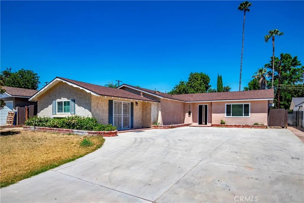 8832 Odessa Ave, North Hills, CA — listing photo 1