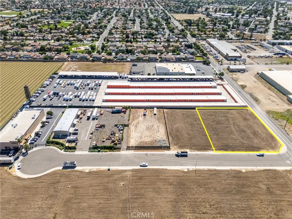 204 Commerce, Los Banos, CA — listing photo 1