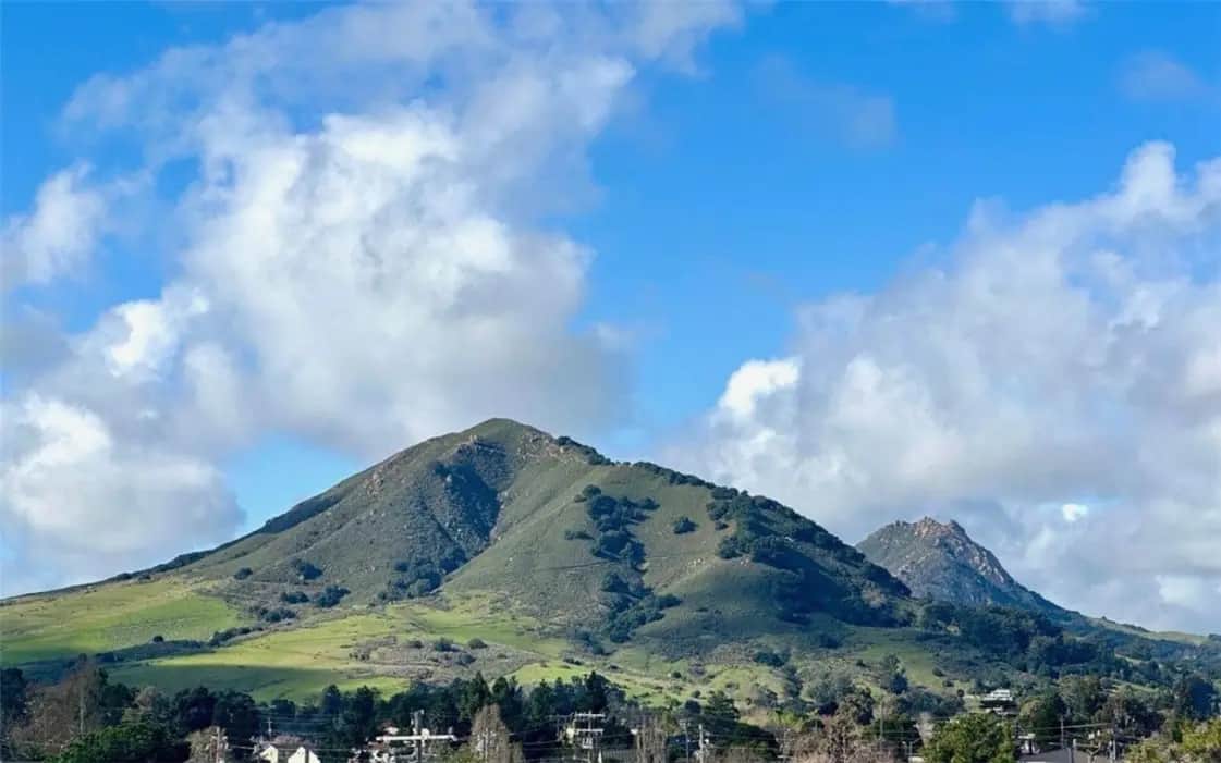 2475 Victoria Avenue, San Luis Obispo, CA — listing photo 1
