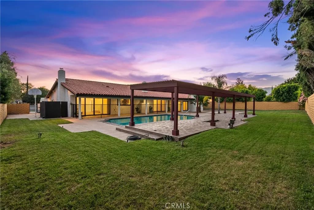9724 Bothwell, Northridge, CA — listing photo 1