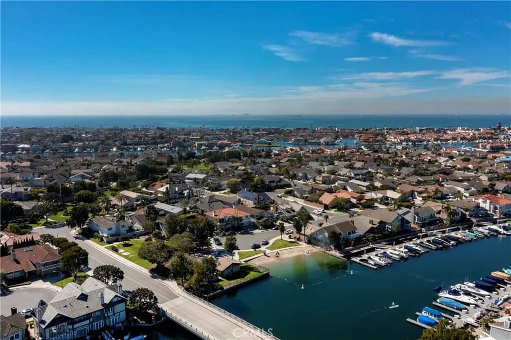 3661 Pirate, Huntington Beach, CA — listing photo 1