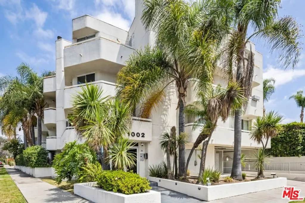 1002 S Burnside Avenue 203, Los Angeles, CA — listing photo 1